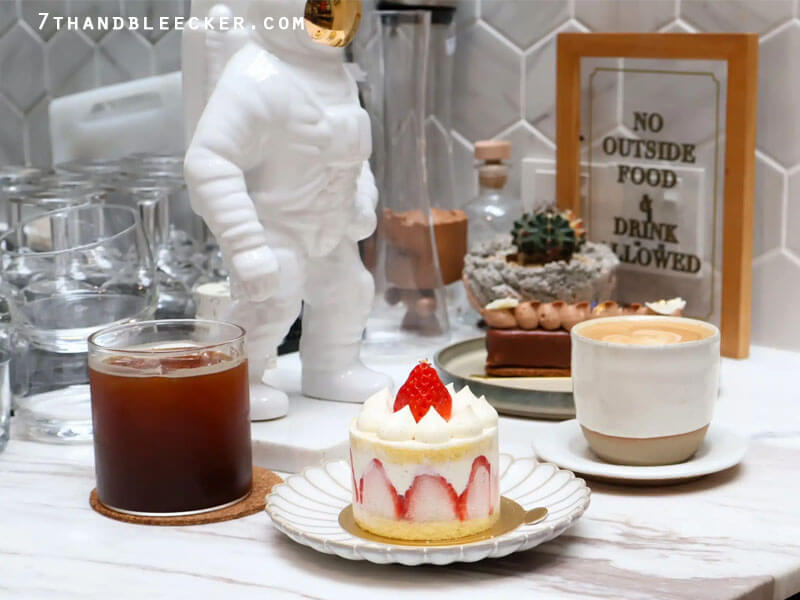 Le Petit Four Pâtisserie
