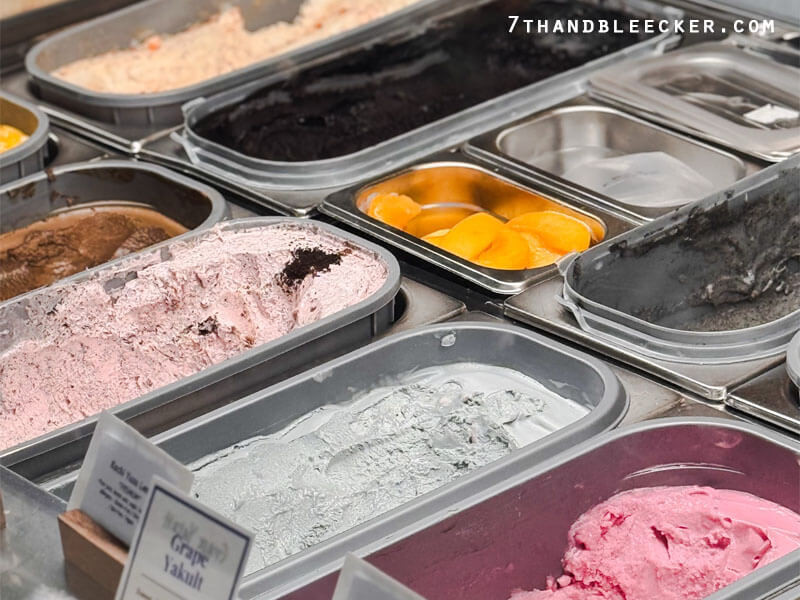 Le Ruby Ice-Cream Cafe & Bakery